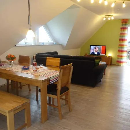 Regenbogenhaus Apartment