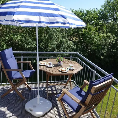 Regenbogenhaus Apartman *